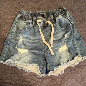 Fashionova stretchy shorts